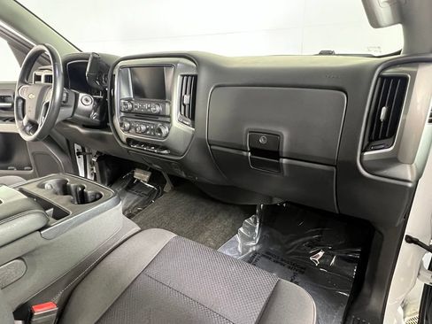 Used 2017 Chevrolet Silverado 1500 LT w/ True North Edition AWD/4WD image 11