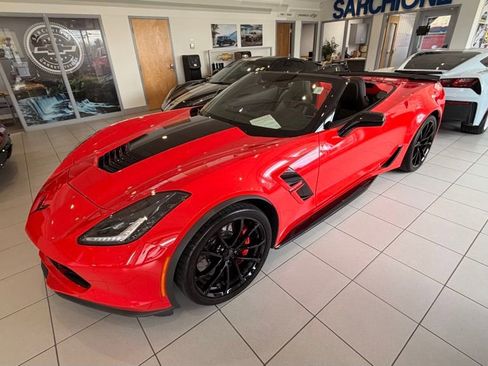 Used 2017 Chevrolet Corvette Grand Sport w/ Battery Protection Package RWD image 3