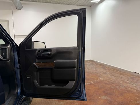 Used 2019 Chevrolet Silverado 1500 High Country AWD/4WD image 62