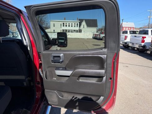 Used 2018 Chevrolet Silverado 1500 LT w/ All Star Edition image 24