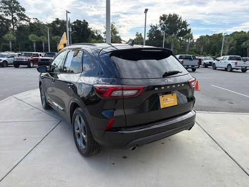 Certified 2023 Ford Escape ST-Line w/ Tech Pack #1 FWD image 5