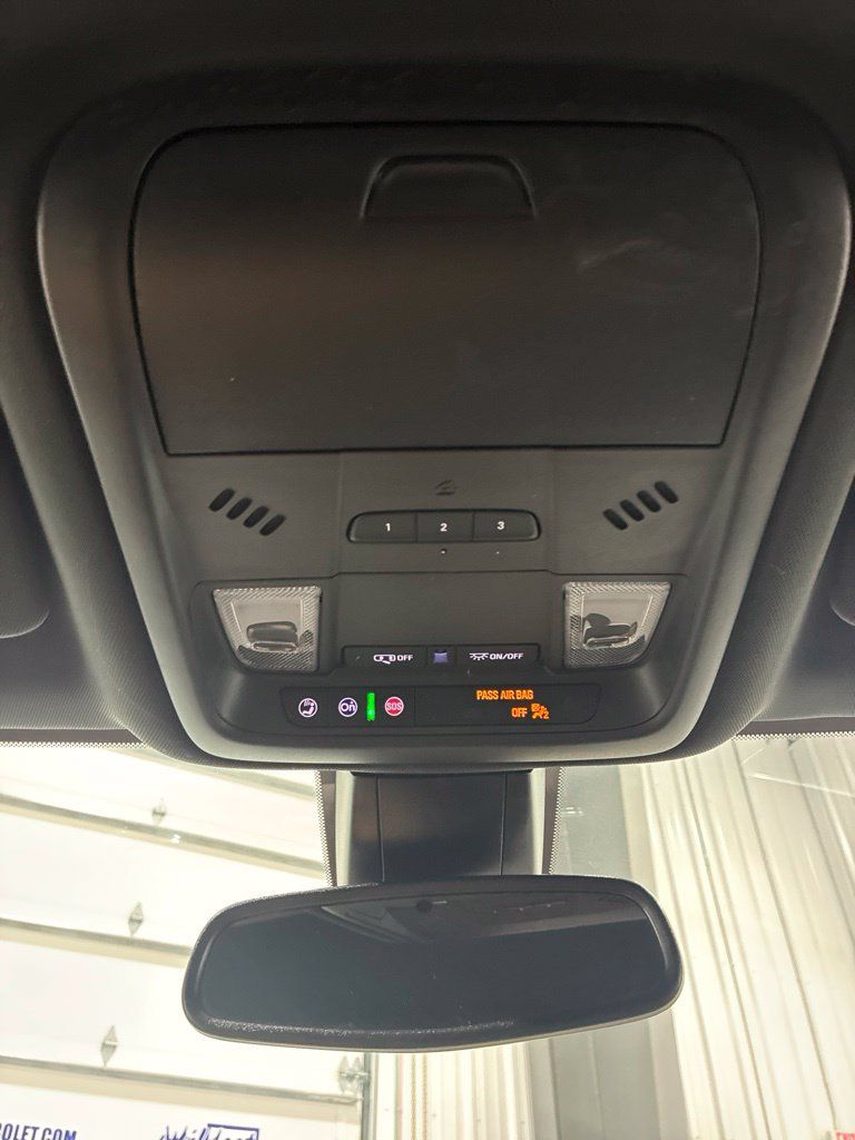 Used 2023 Chevrolet Blazer Premier FWD image 31