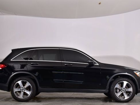 Used 2022 Mercedes-Benz GLC 300 4MATIC image 7