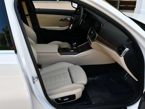 Used 2019 BMW 330i Sedan w/ Convenience Package RWD image 41