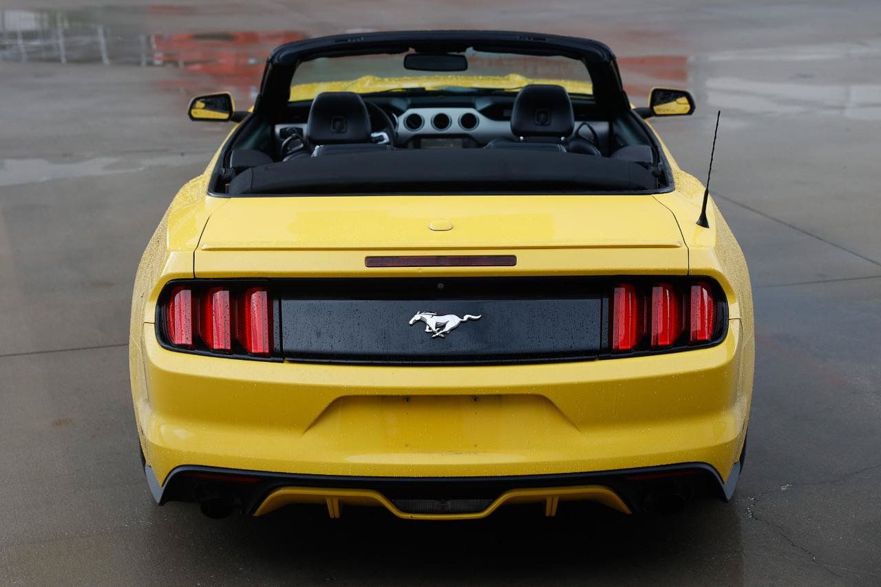 Used 2015 Ford Mustang Premium RWD image 7