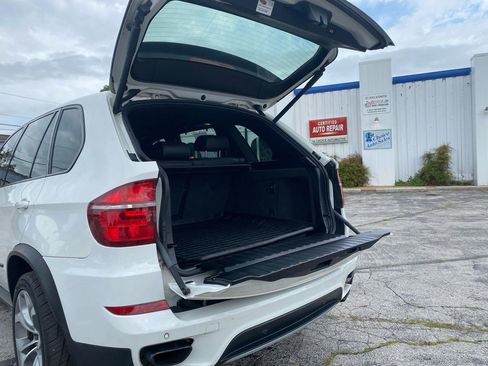 Used 2011 BMW X5 xDrive50i AWD/4WD image 10