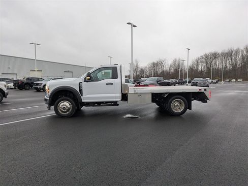 New 2025 Ford F550 4x4 Regular Cab Super Duty image 8