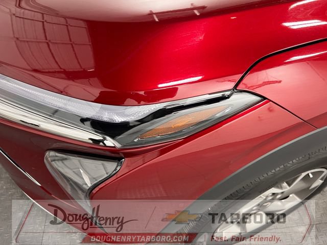 Used 2025 Chevrolet Trax LT w/ LT Convenience Package FWD image 12