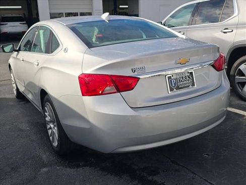 Used 2017 Chevrolet Impala LS FWD image 7