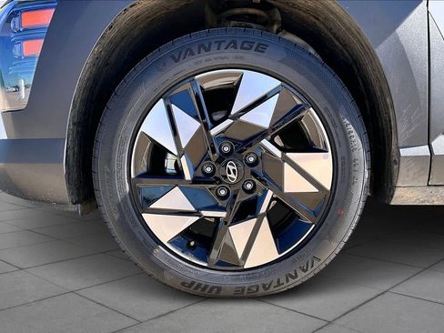 Certified 2025 Hyundai Kona SEL image 10