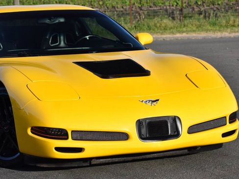 Used 2003 Chevrolet Corvette Z06 w/ Memory Package, 3 Drivers RWD image 8