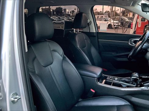 Used 2022 Kia Sorento SX image 7