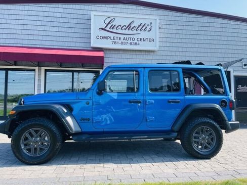 Used 2026 Jeep Wrangler Unlimited Sport AWD/4WD image 1