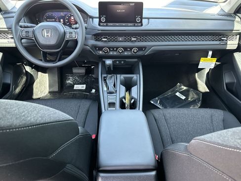 New 2025 Honda Accord SE image 9