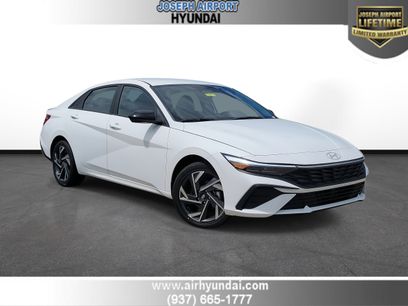 New 2025 Hyundai Elantra SEL w/ Cargo Package