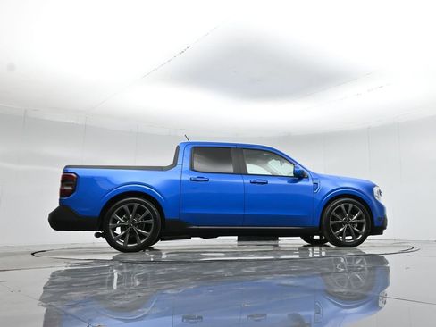 Used 2022 Ford Maverick XLT image 7