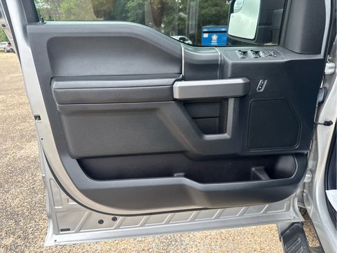 Used 2018 Ford F150 XLT w/ Equipment Group 302A Luxury RWD image 25