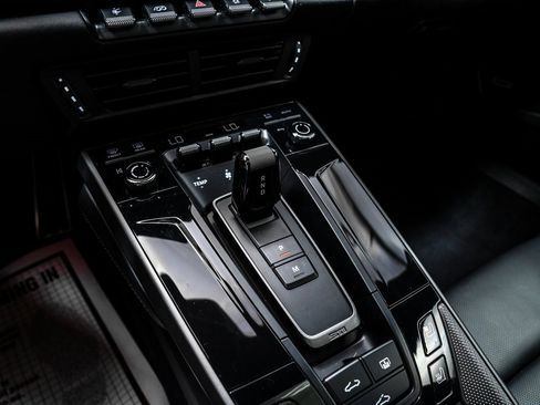 Used 2025 Porsche 911 Carrera image 22