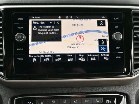 Used 2020 Volkswagen Atlas Cross Sport SEL image 25