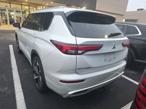 Used 2022 Mitsubishi Outlander SEL image 5