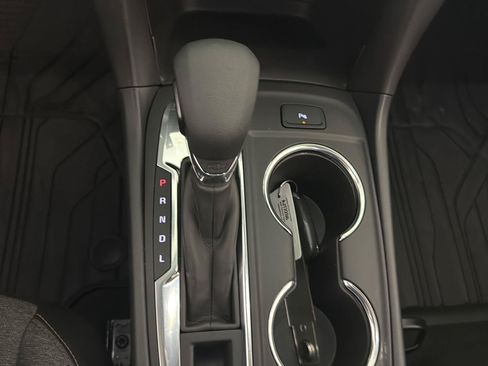 Certified 2024 Chevrolet Equinox LT w/ LPO, Floor Liner Package FWD image 23