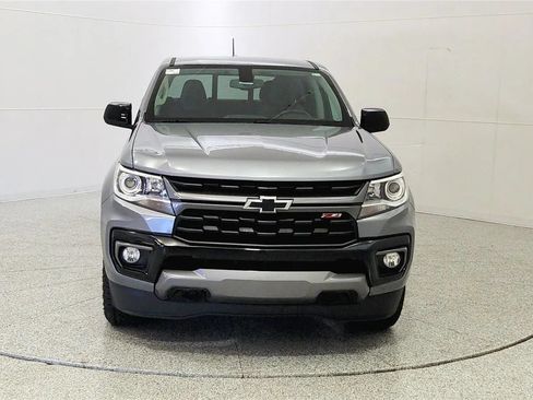 Used 2022 Chevrolet Colorado Z71 AWD/4WD image 2