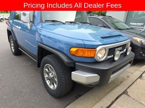Used 2012 Toyota FJ Cruiser 4WD w/ Upgrade Pkg image 9