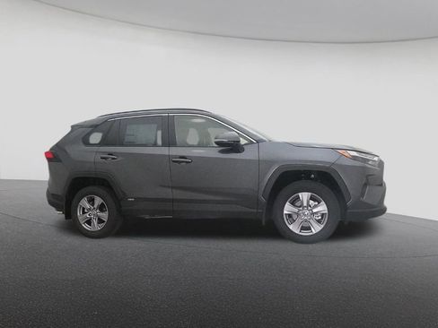 New 2025 Toyota RAV4 XLE image 28