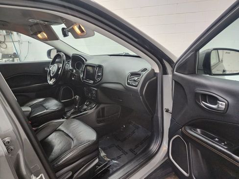 Used 2020 Jeep Compass Limited AWD/4WD image 31