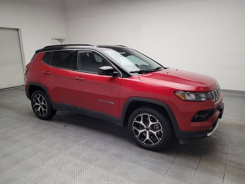 Used 2025 Jeep Compass Limited AWD/4WD image 11
