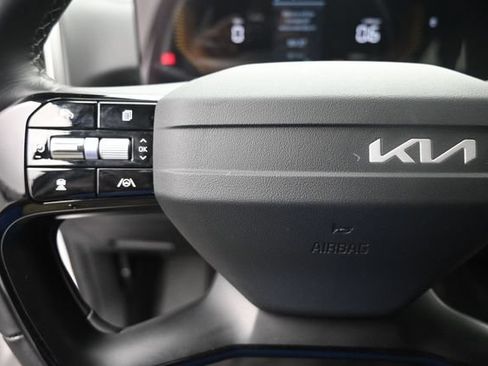 Used 2026 Kia Sorento S FWD image 15