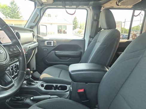 Used 2021 Jeep Wrangler Unlimited Sport AWD/4WD image 4