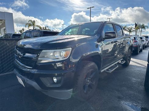Used 2019 Chevrolet Colorado LT w/ Redline Special Edition image 2