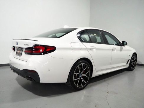 Used 2023 BMW 530e w/ M Sport Package RWD image 6