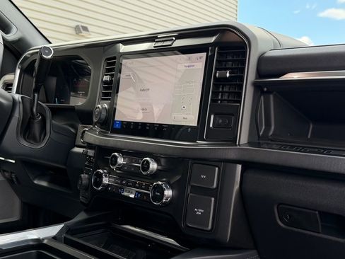 Used 2026 Ford F450 Platinum w/ FX4 Off-Road Package AWD/4WD image 19