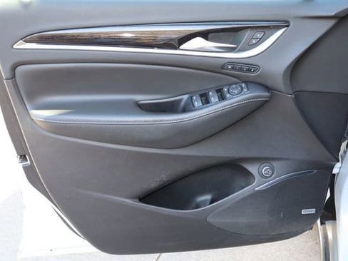 Used 2019 Buick Enclave Avenir w/ Avenir Technology Package FWD image 22