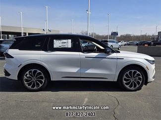 New 2026 Lincoln Nautilus Reserve video 2