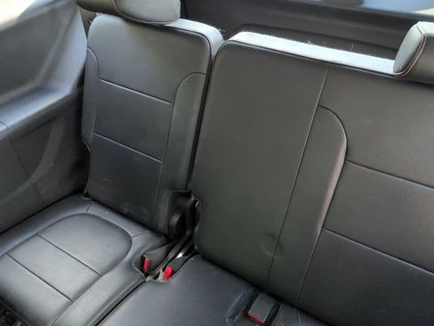 Used 2018 Chevrolet Traverse LT FWD image 33