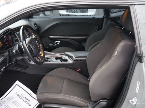 Used 2019 Dodge Challenger R/T Scat Pack w/ Stars & Stripes Edition image 12