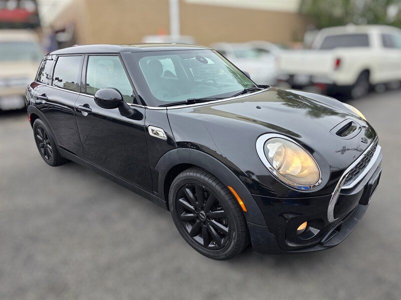 Used 2017 MINI Cooper Clubman S FWD image 3