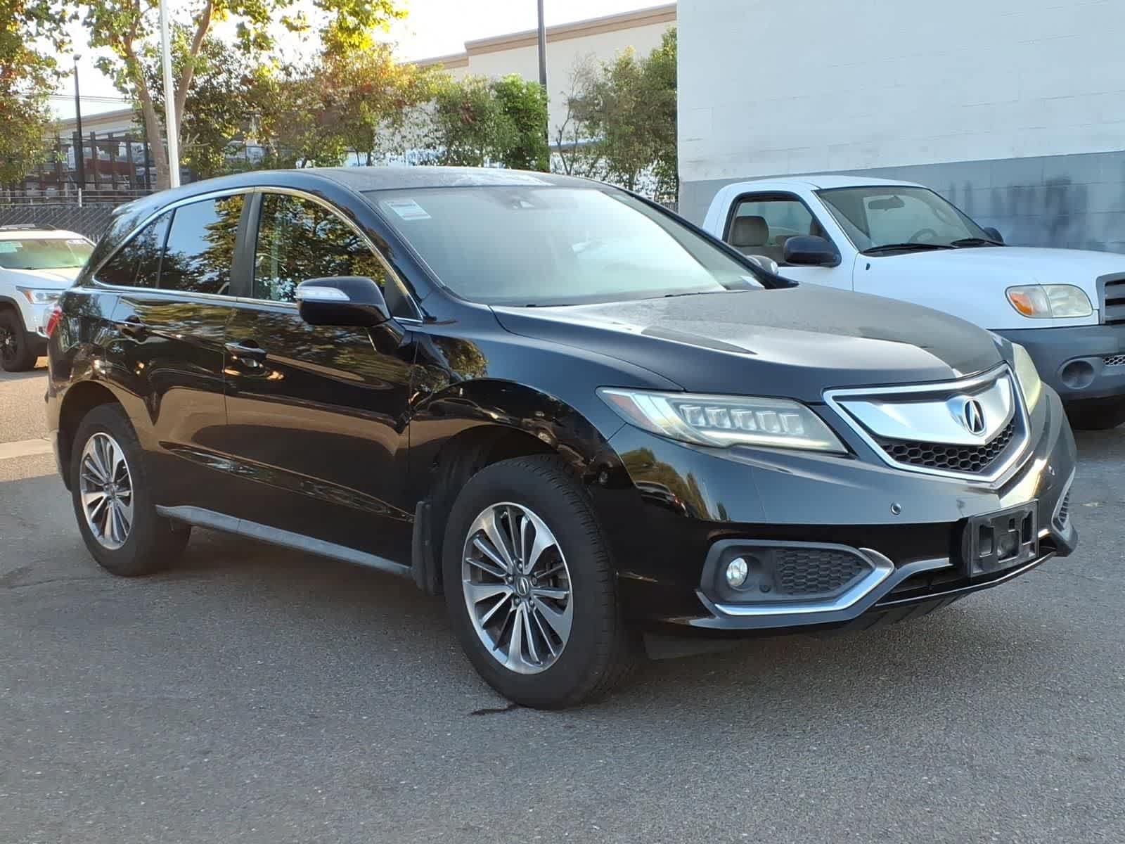 Used 2017 Acura RDX w/ Advance Package FWD image 3