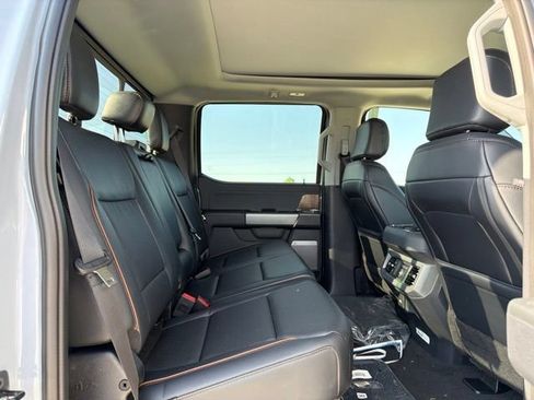 New 2026 Ford F250 Lariat w/ Black Appearance Package AWD/4WD image 29