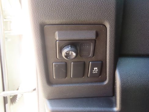 Used 2013 Nissan Rogue S w/ Special Edition Pkg image 26