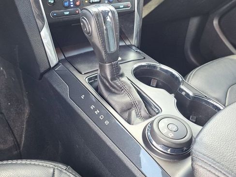 Used 2019 Ford Explorer Limited image 23