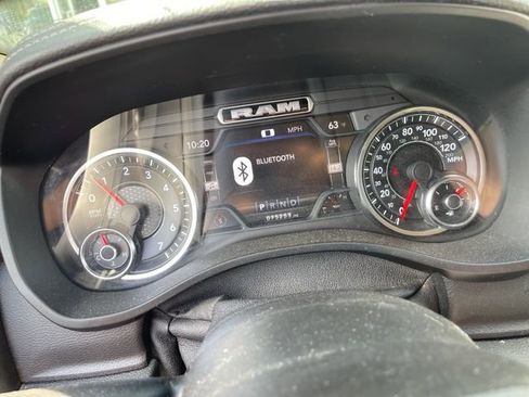 Used 2021 RAM 1500 Laramie AWD/4WD image 7