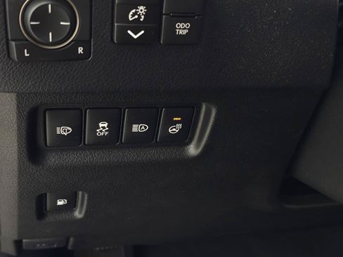Used 2023 Lexus GX 460 Premium AWD/4WD image 17