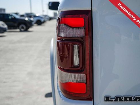 Used 2022 RAM 1500 Laramie AWD/4WD image 9