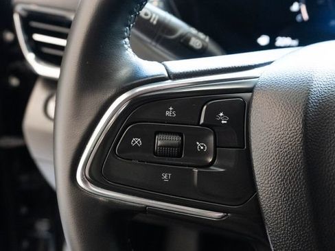 Used 2025 Buick Envista Sport Touring w/ Convenience II Package FWD image 22