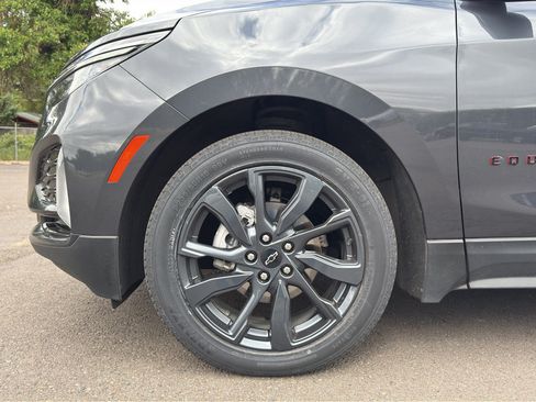 Used 2022 Chevrolet Equinox RS w/ RS Leather Package AWD/4WD image 6