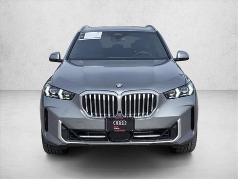 Used 2025 BMW X5 xDrive40i image 2